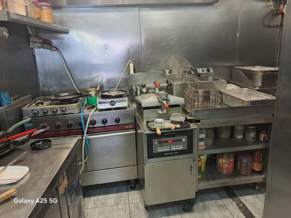 Restaurant indien à vendre à Courtry (77181) | Cuisine indienne, chicken spot, spécialité naan | 55m² — 5/5