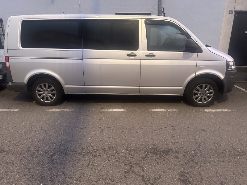 Van 9 places VW caravelle